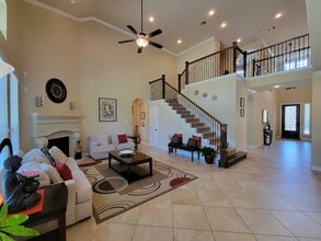 Building Photo - 715 Charleston Heights Ln