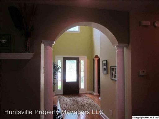 Foto del edificio - 2911 Oakleigh Ln SE