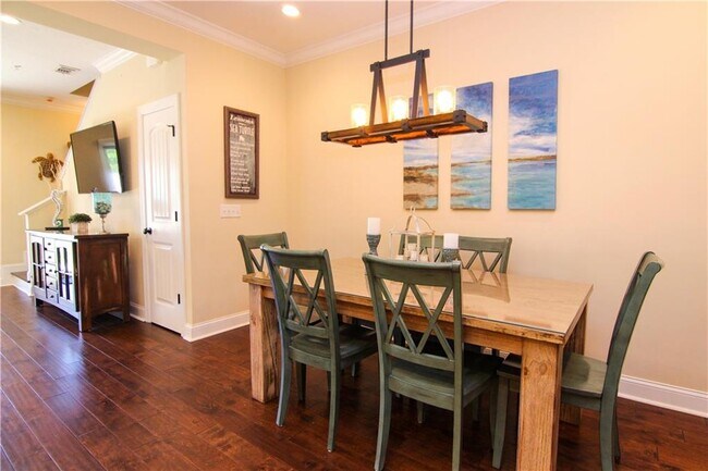 Building Photo - 1501 Reserve Ct