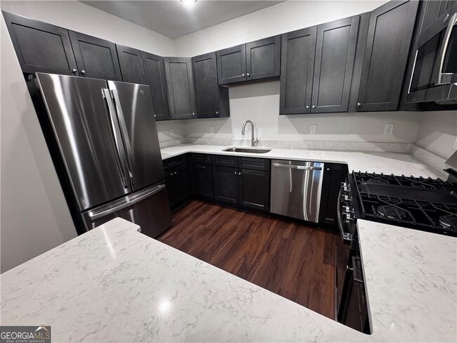 Building Photo - 1777 Temple Ave