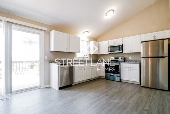 Foto del edificio - REDUCED!
