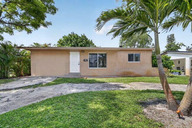Foto del edificio - 6281 NW 14th Ct