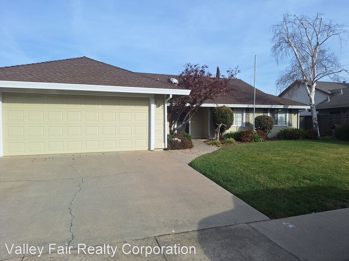 3 br, 2 bath House 957 Northpointe Dr House Rental in Yuba City, CA