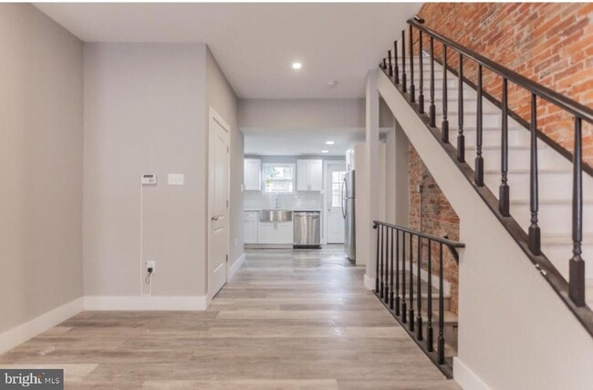 Foto del edificio - 1272 S Dover St