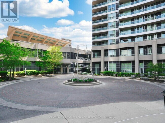 Building Photo - 1 Elm Dr W