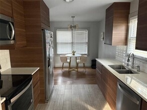 Building Photo - 4472 Calumet Dr NW