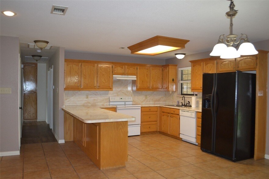 Foto principal - 525 W Lloyd St