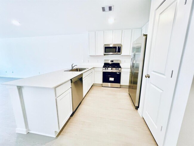 Building Photo - 3124 Twisted Myrtle Dr