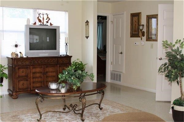 Foto del edificio - 140 N Summit Rd