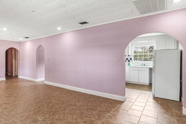 Foto del edificio - 534 Shrine Club Rd