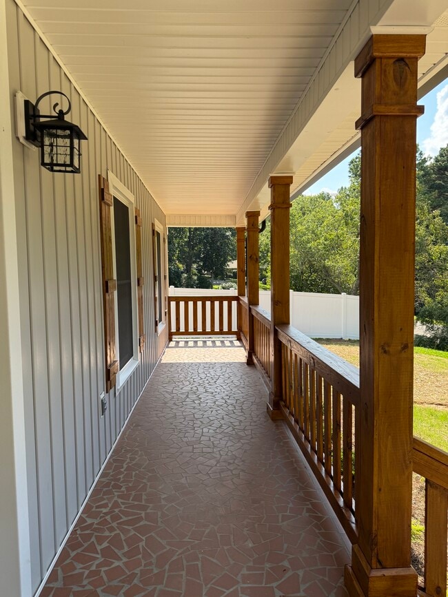 Foto del edificio - 725 Brookside Dr