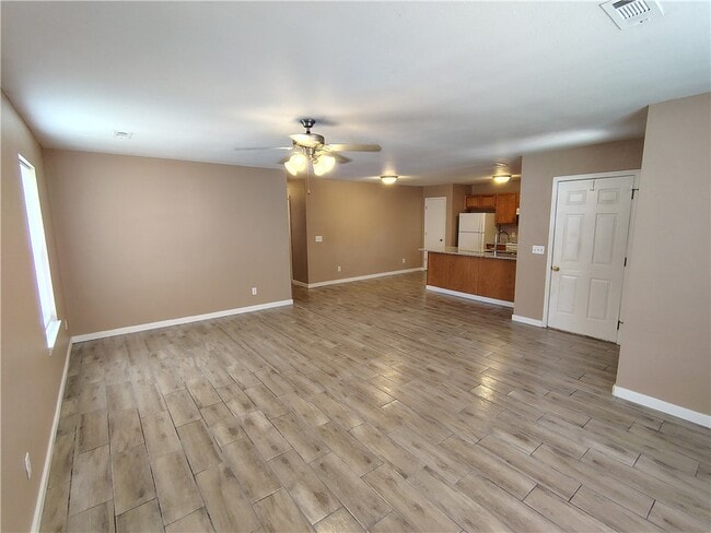 Building Photo - 1700 Joshua Pl