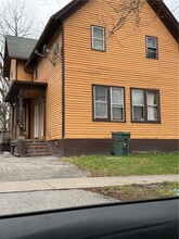 Building Photo - 43 York St