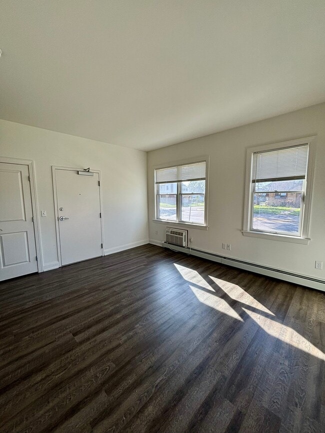 Building Photo - 476 Terrace Blvd