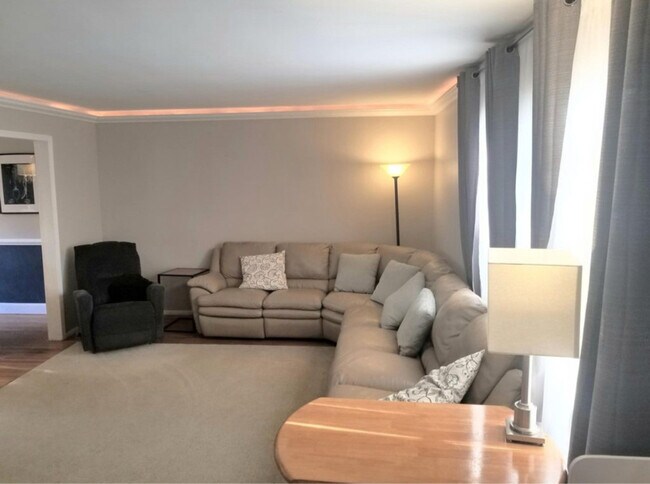 Foto del edificio - 1486 Walnut Ln