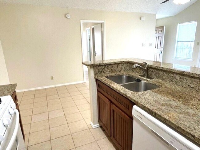 Building Photo - 16037 Fitchburg Cir