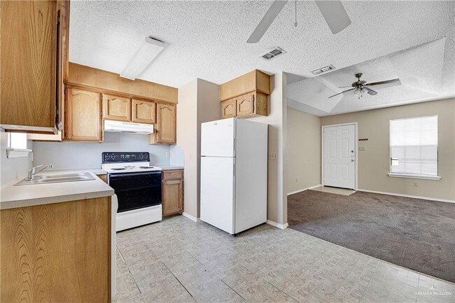 Building Photo - 4109 N 24th Ln