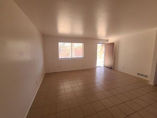 Foto del edificio - 3736 E Fairmount St