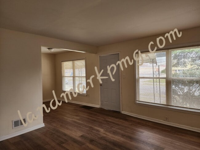 Building Photo - 7667 Bramell