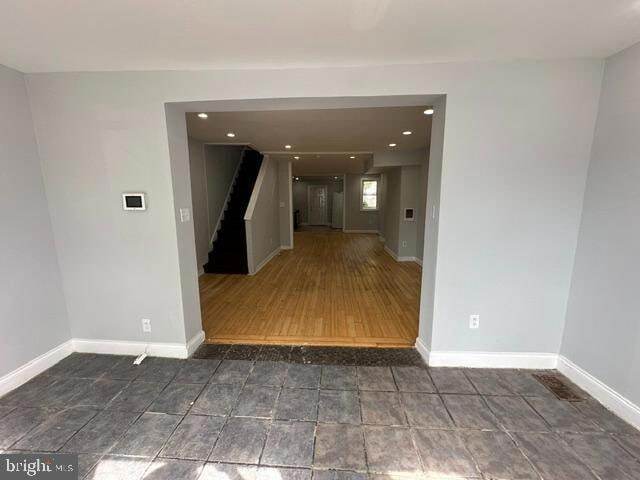 Building Photo - 5313 Willows Ave