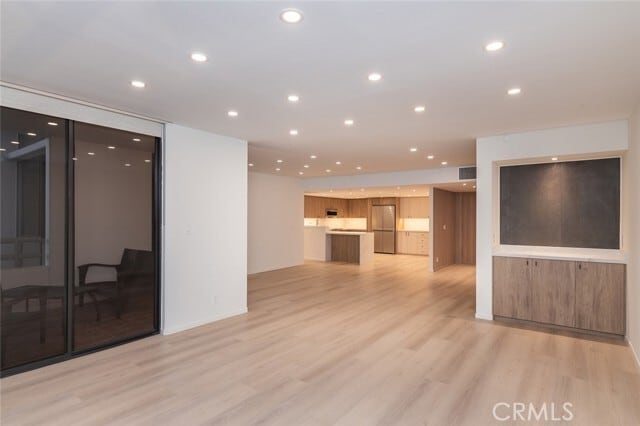 Building Photo - 345 Pioneer Dr