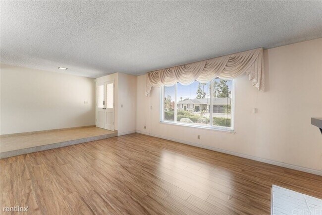 Building Photo - 4 br, 1 bath House - 1258 Via Esperanza