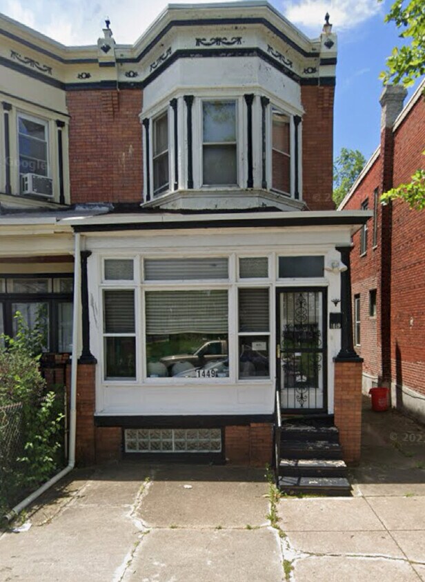 Primary Photo - 1449 Princess Ave