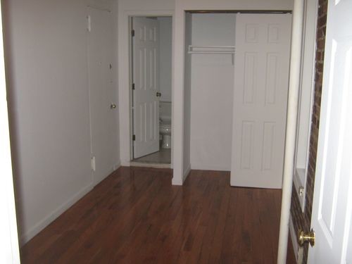 Building Photo - 311 E 91st St