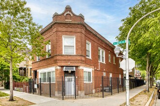 Building Photo - 2734 W 18th St