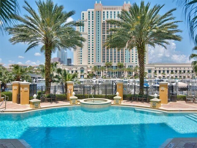 Foto del edificio - 700 S Harbour Island Blvd