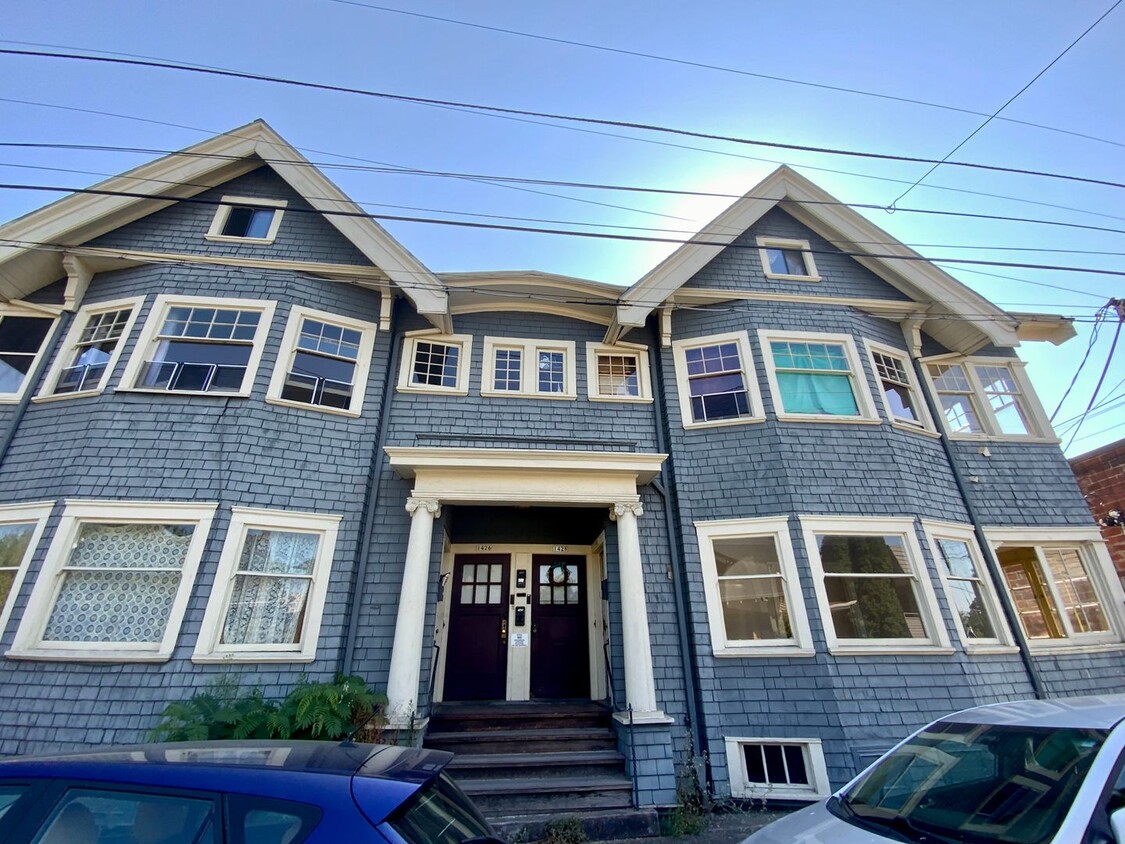 Lovely 1+ Bedroom Apt in Old-Portland Building off of Hawthorne - Lovely 1+ Bedroom Apt in Old-Portland Building off of Hawthorne