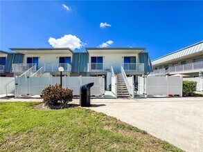 Building Photo - 6777 Winkler Rd