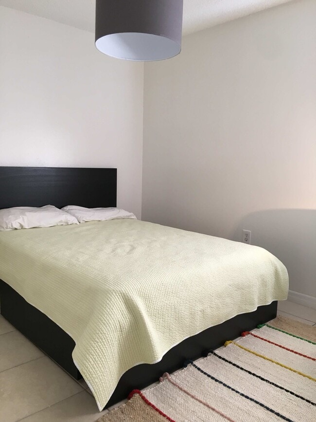 Foto del edificio - 3355 Central Ave