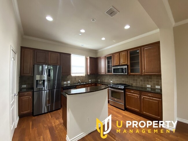 Photo - 15831 Breedlove Pl House