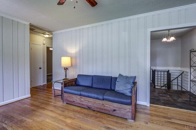 Foto del edificio - 4605 Greenwood Dr