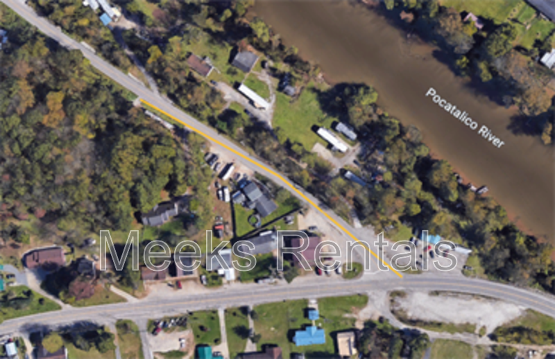 Foto del edificio - 149 Heizer Creek Rd