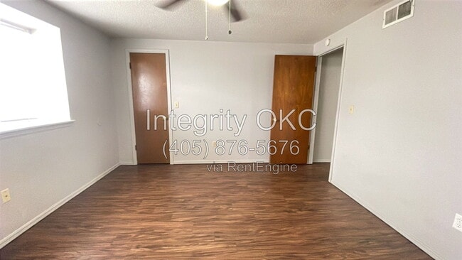 Building Photo - 2612 Elwood Dr
