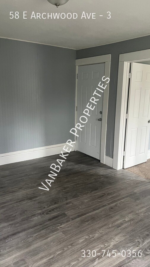 Building Photo - 58 E Archwood Ave