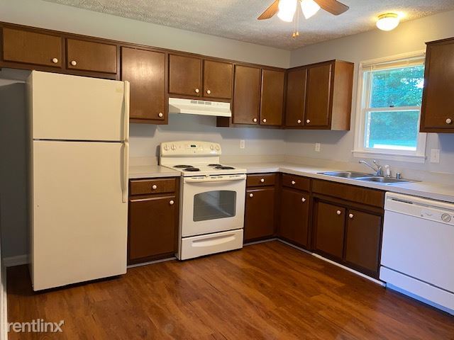 Building Photo - 2 br, 1 bath Duplex - 1032 Scarlett Ln