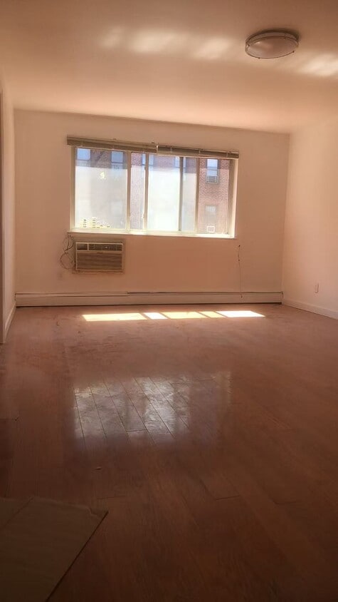 Foto principal - 4189 Gleane St