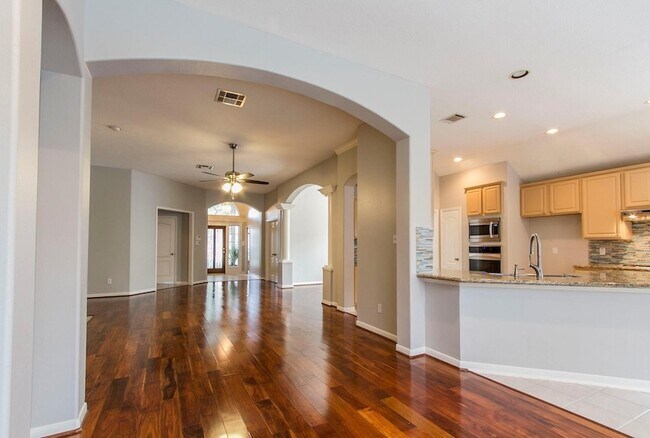 Foto del edificio - 1230 Sienna Hill Dr
