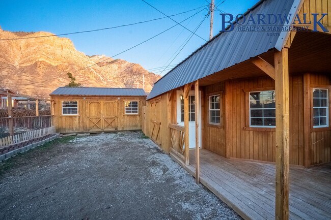 Foto del edificio - Newly Remodeled 3 Bedroom East of Harrison Blvd!