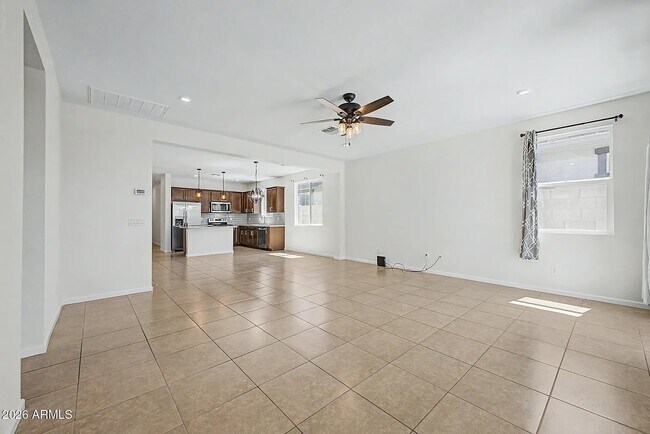 Foto del edificio - 17865 W Daley Ln