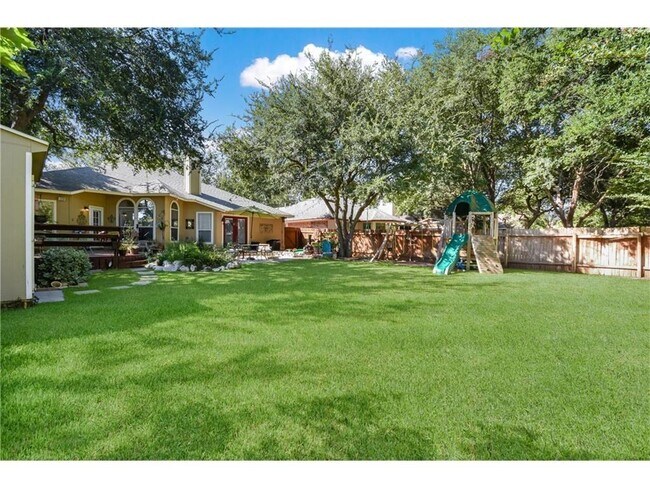 Building Photo - 1706 Del Norte Cove