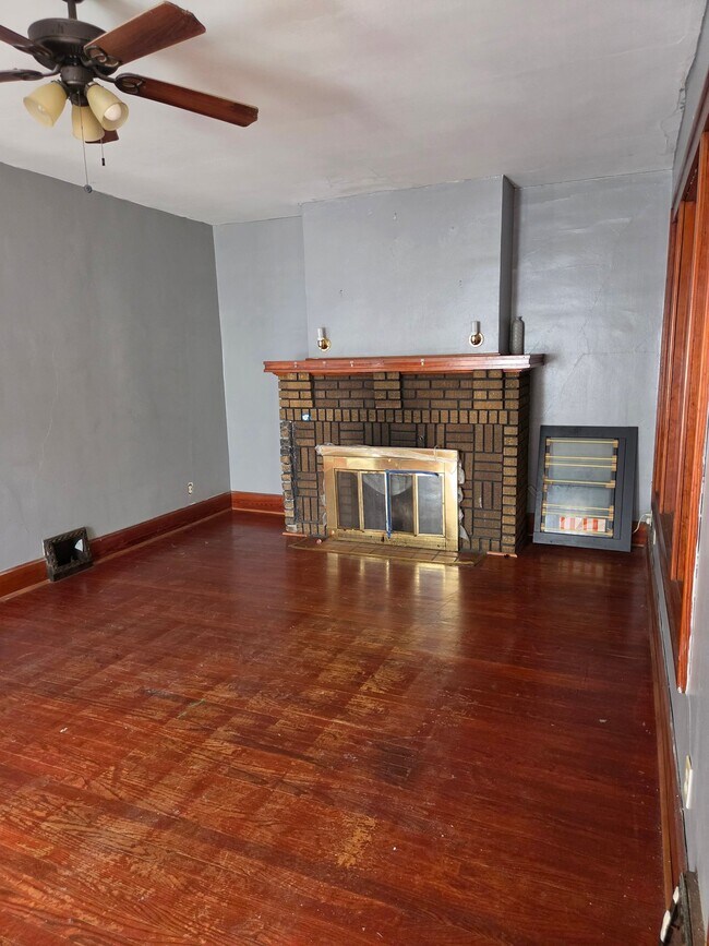Foto del edificio - 1012 Wescott Ave