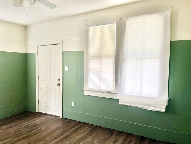 Foto del edificio - 814 S 16th St