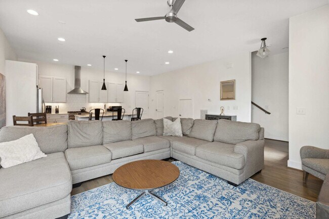 Foto del edificio - 960 9th Ave S