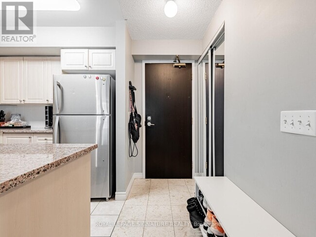 Building Photo - 51 Lower Simcoe St