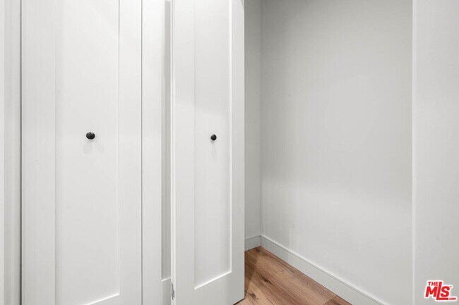 Foto del edificio - 1920 S Sherbourne Dr