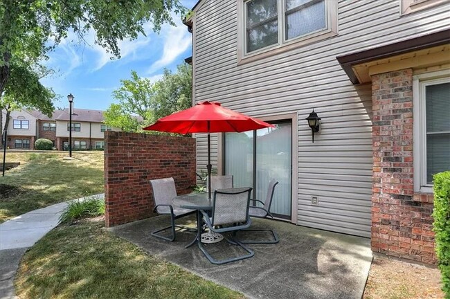 Foto del edificio - 9572 Maple Way